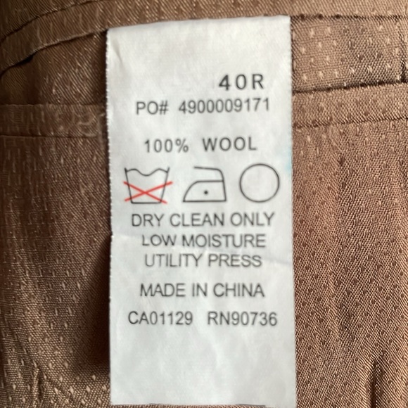 Michael Kors men’s pinstripe suit. Perfect condition. Worn less than five times. - Picture 9 of 12